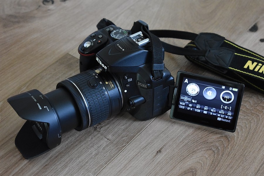 Nikon D5300 wifi - VR objektiv 18 - 55 AF-P - brasna