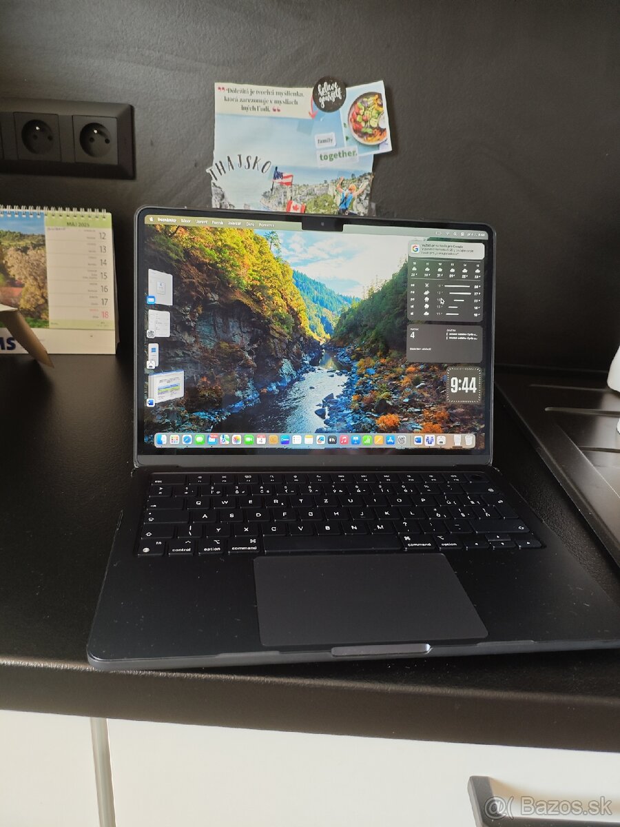 MacBook air M3 2024
