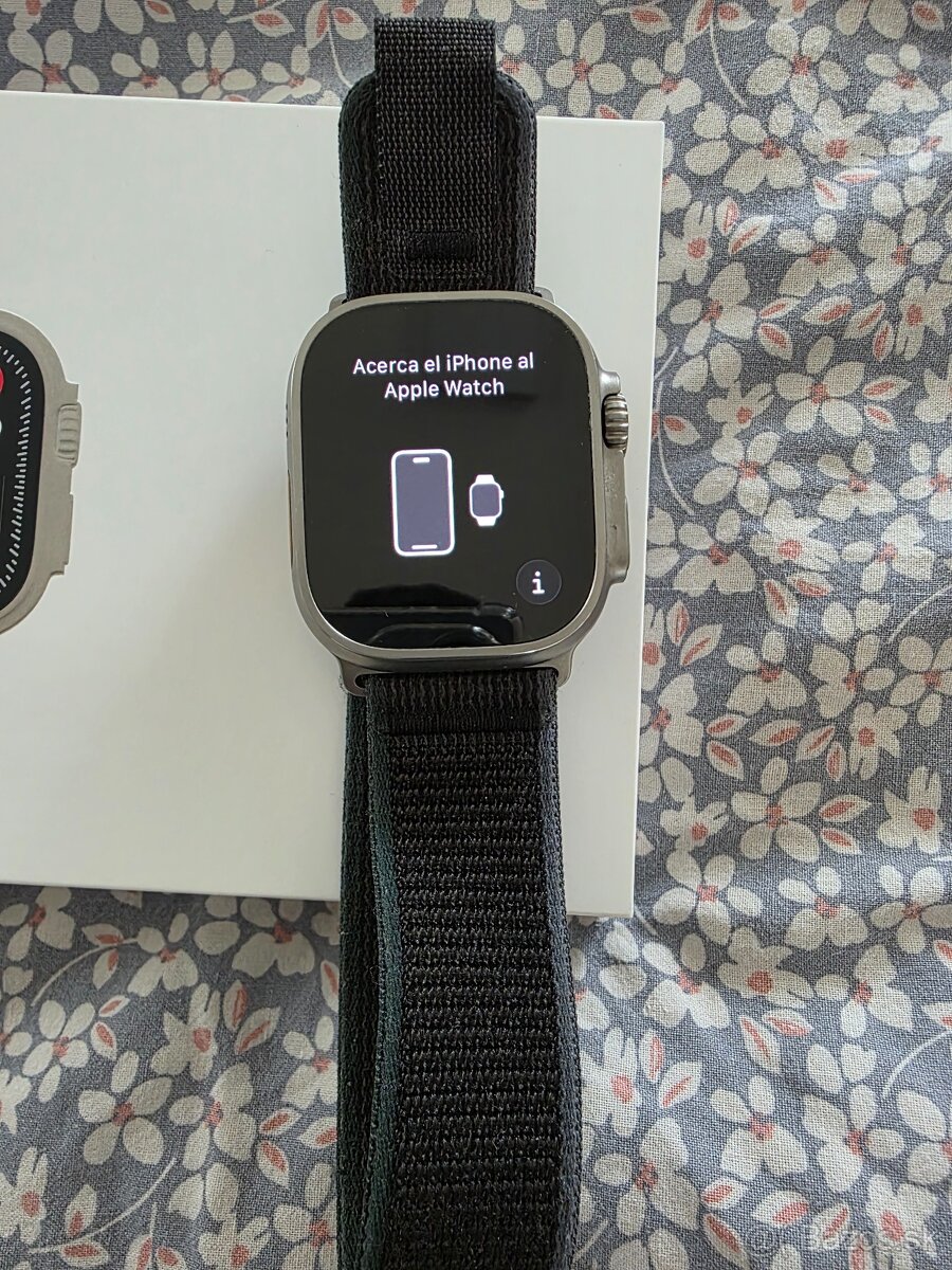 Apple Watch Ultra 2 GPS + Cellular, 49mm Titanium Case