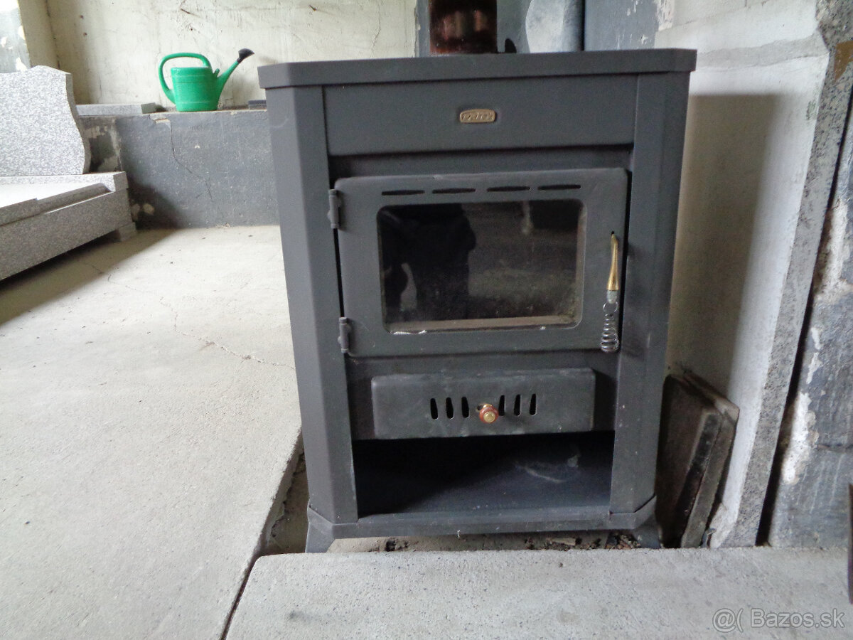 Predám krbové kachle 15 KW
