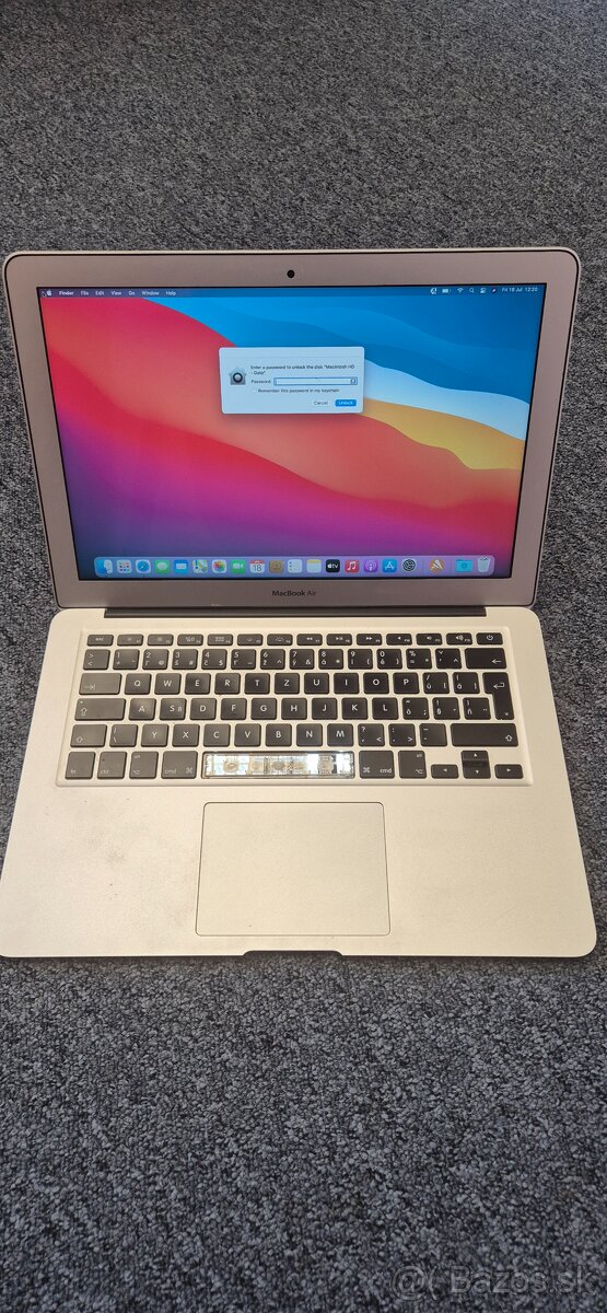 MacBook Air 2017 na náhradené diely