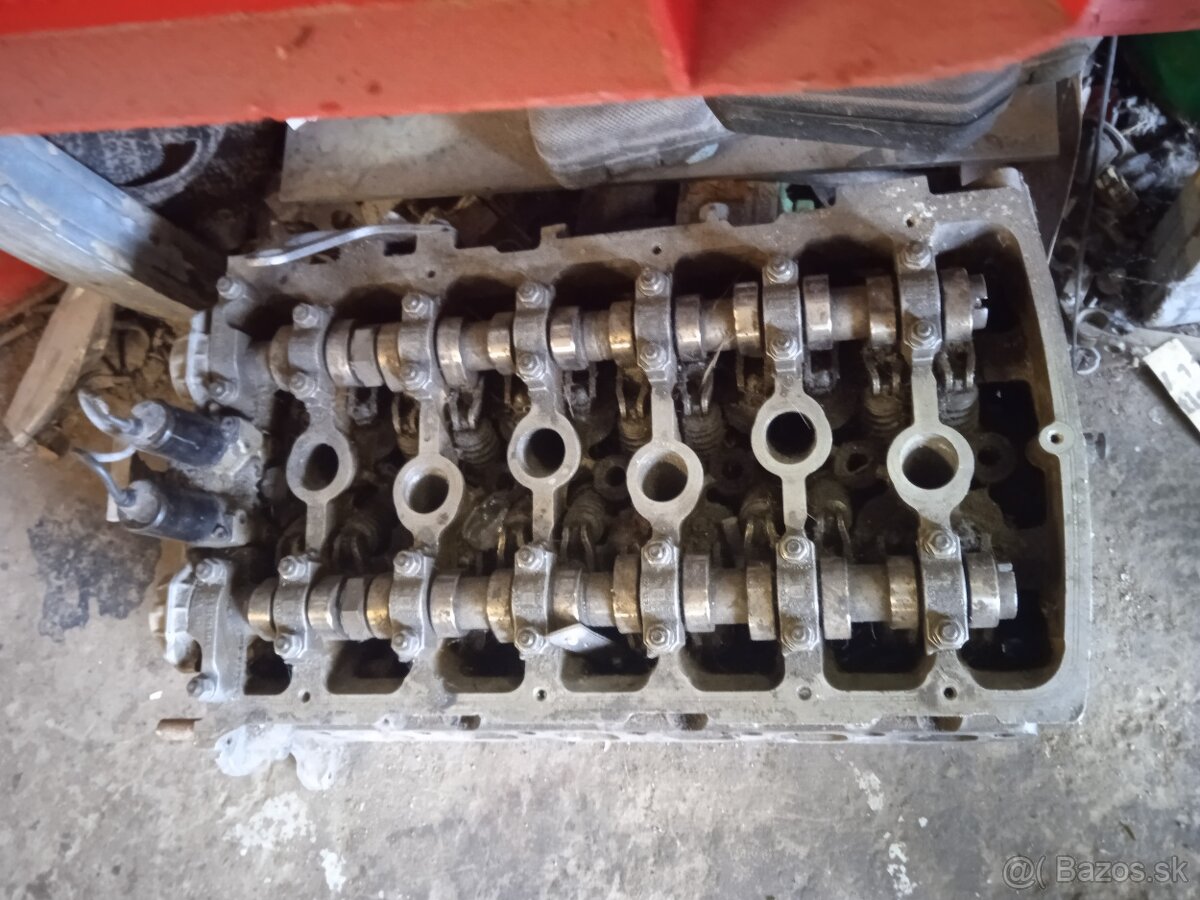 Audi A8 D3 6.0w 12ventil hlava valcov kompletna