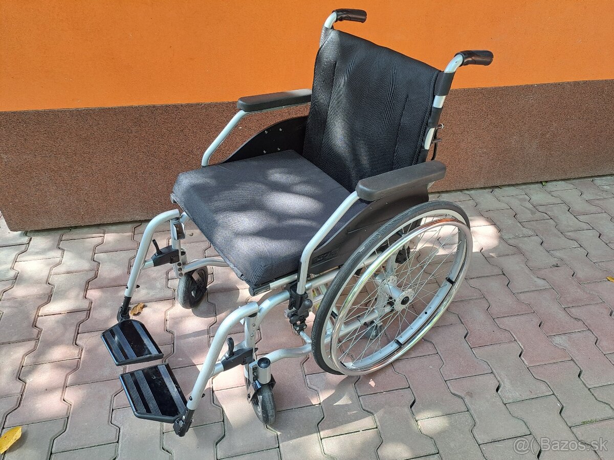 Invalidný vozík