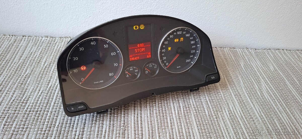 budíky/tachometer polodot golf 5 benzín