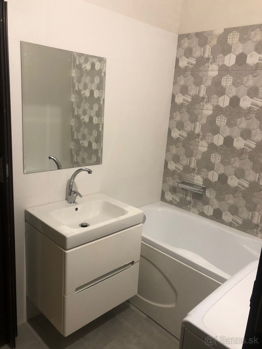 Prenájom 3,5izbovy byt