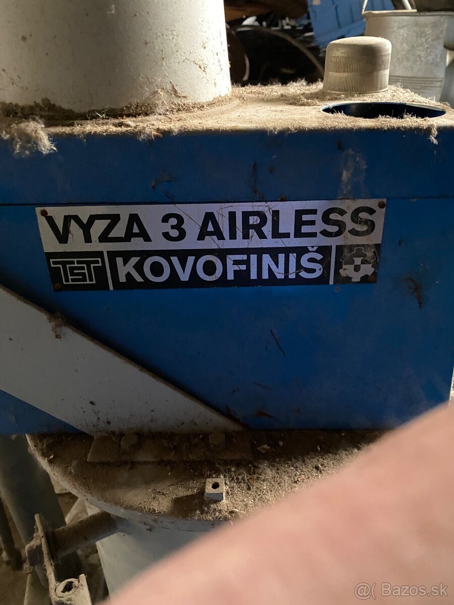 Striekacie zariadenie