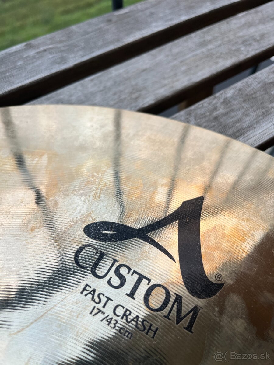 ZILDJIAN A CUSTOM FAST CRASH 17" – POUŽÍVANÝ KRÁTKO