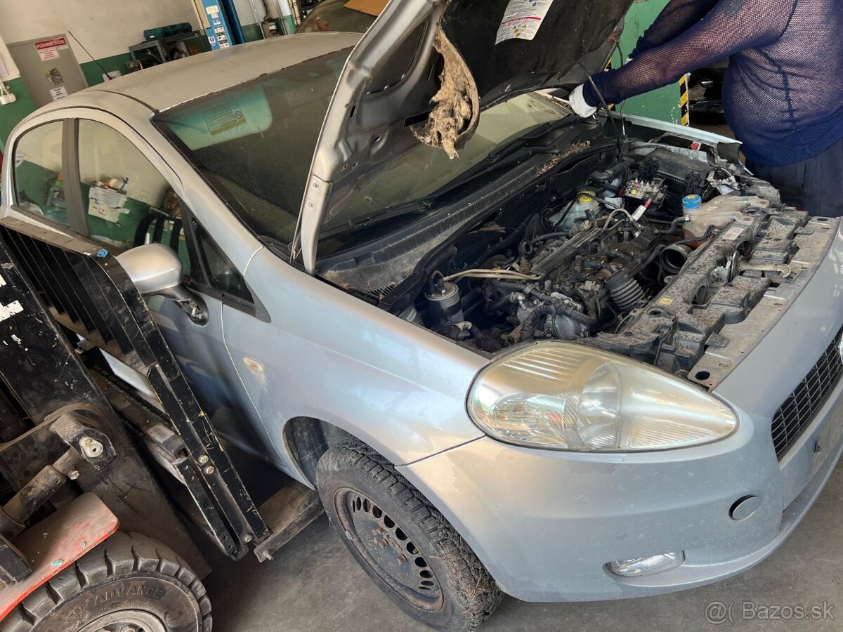 Rozpredám na diely Fiat Grande Punto 1.3 JTD 199A3000