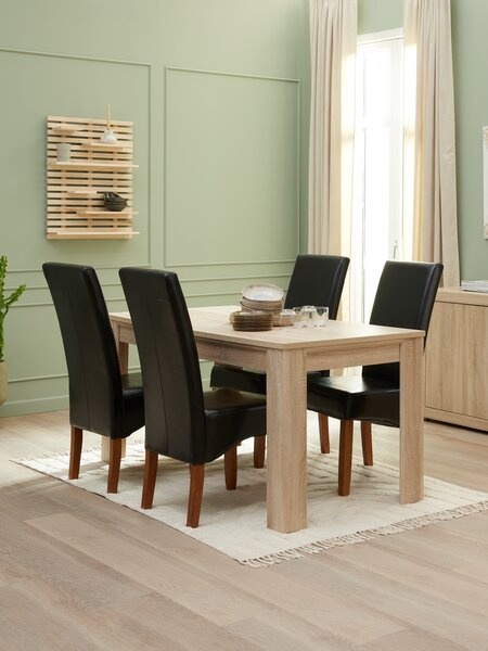 Tmavohnedé jedálenské stoličky