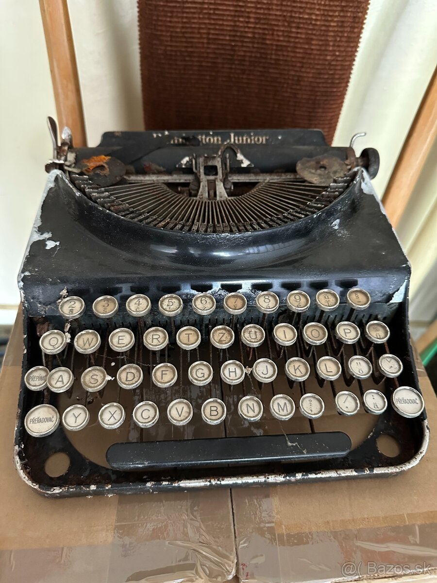Písaci stroj Remington Junior