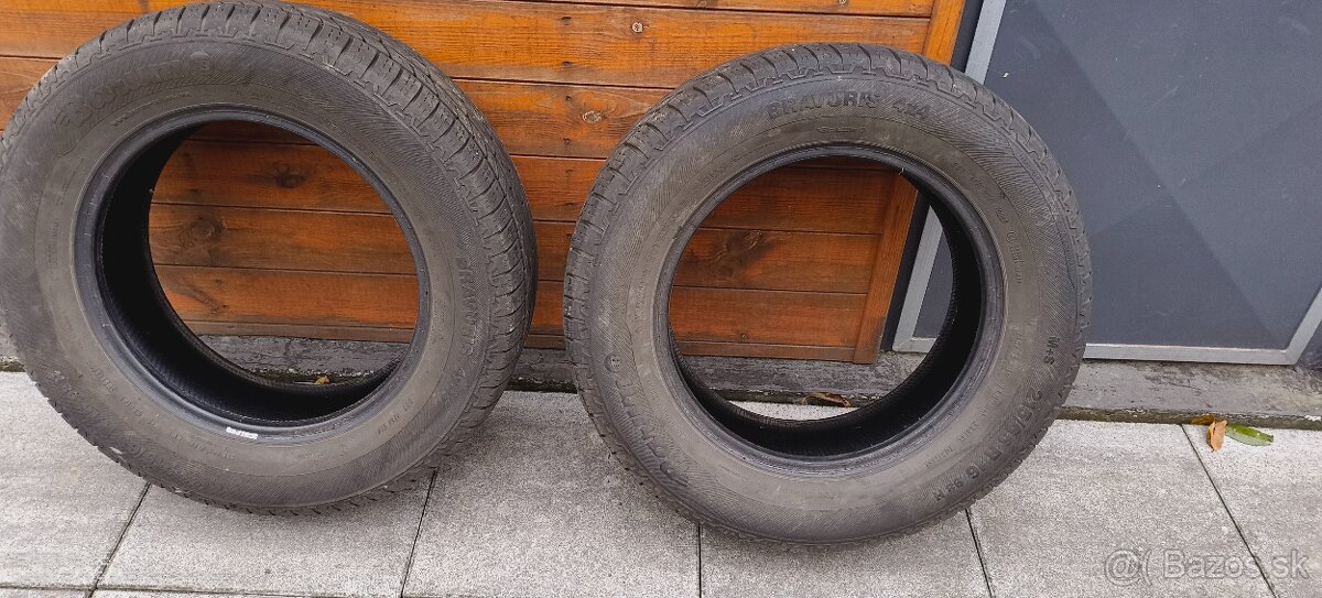 215/65 R16 98H