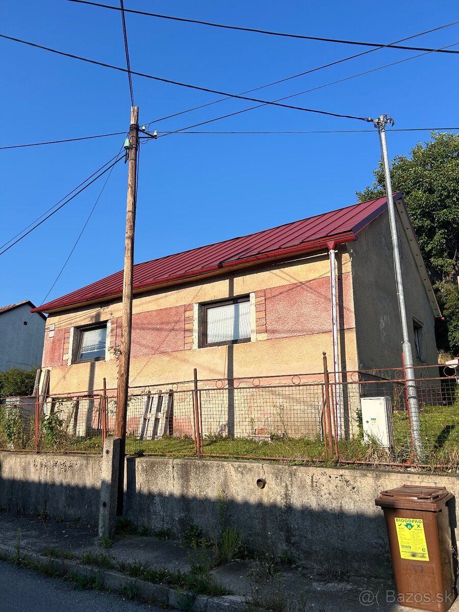 Predám 4izbový RD, Školská ul. - Handlová.