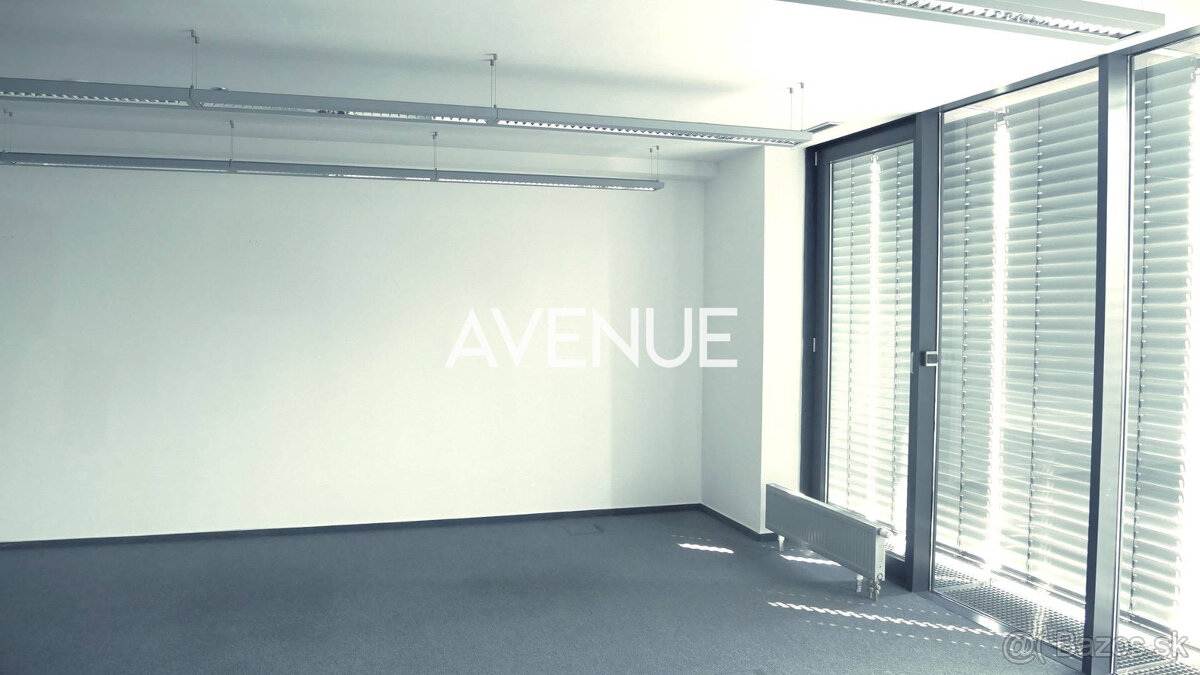 AVENUE I administratívne priestory v novostavbe, Tomášikova.