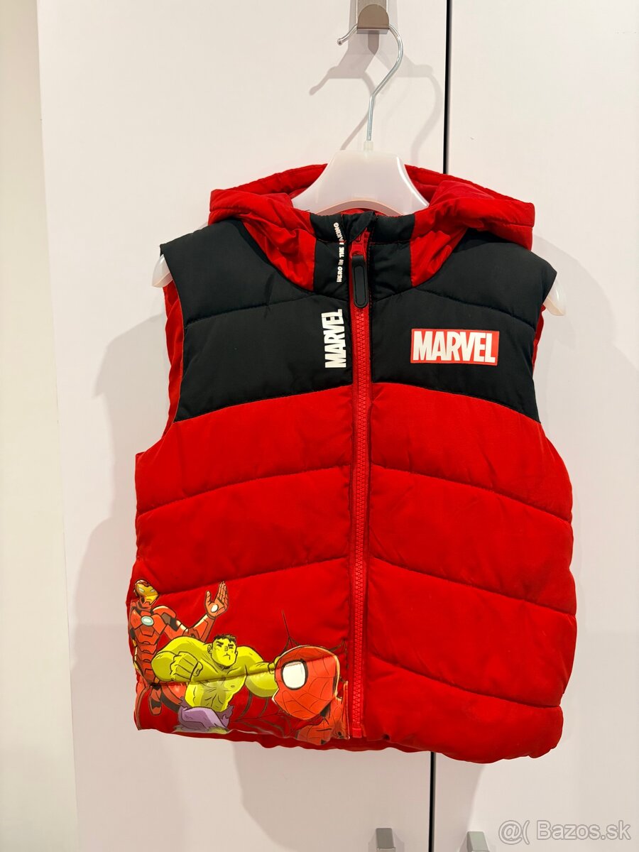 Chlapčenská vesta Marvel veľ. 110