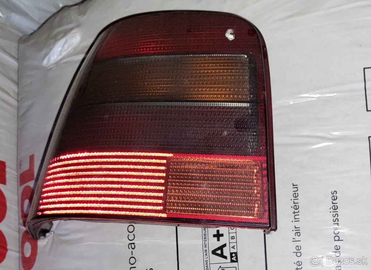 Zadné svetlo VW golf 4