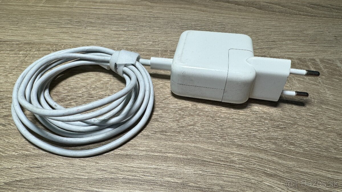 Nabíjačka Apple 30 W USB-C Power Adapter (model A1882)
