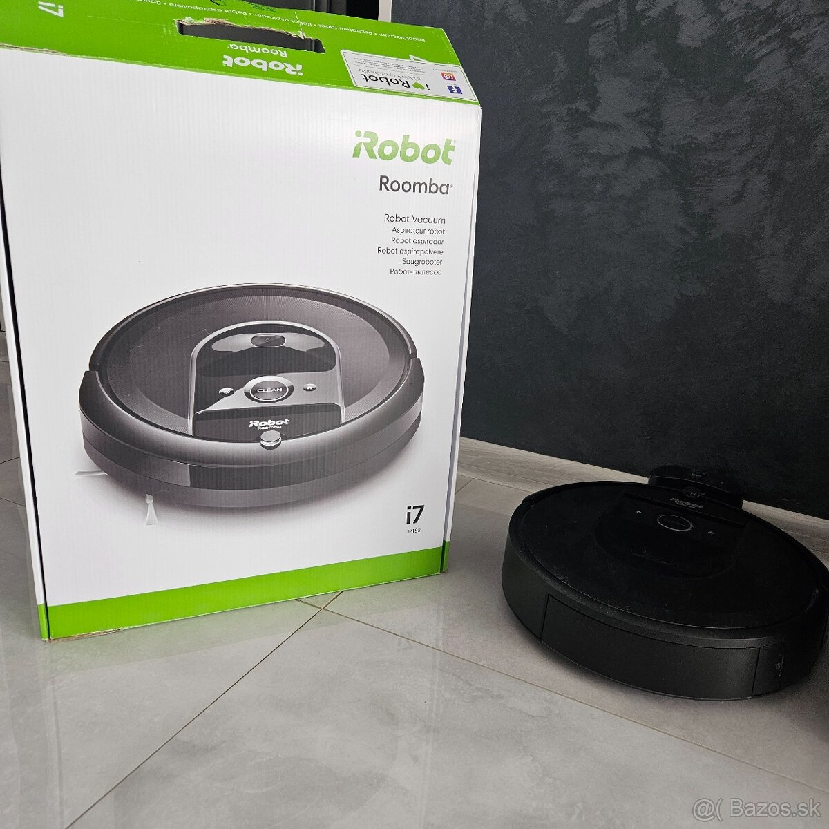 Roomba i7158