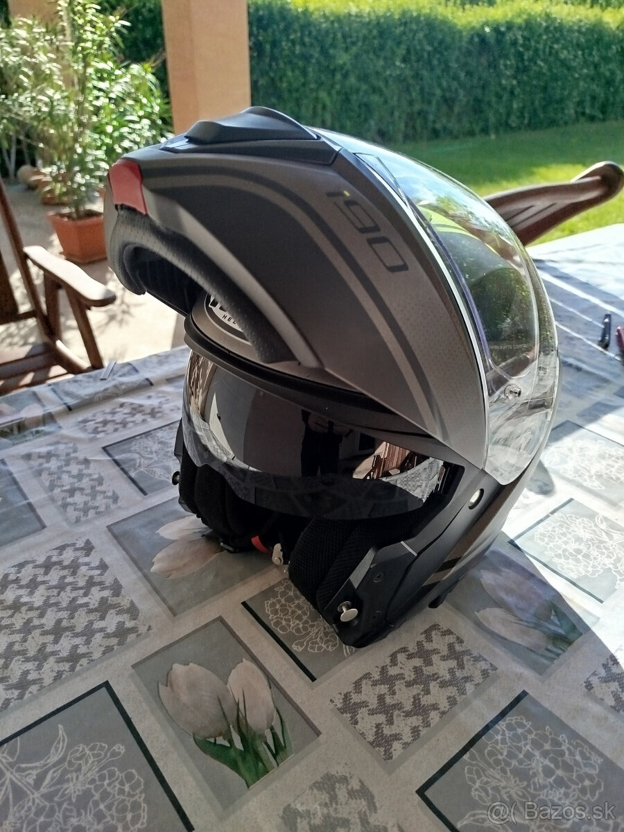 HJC i90