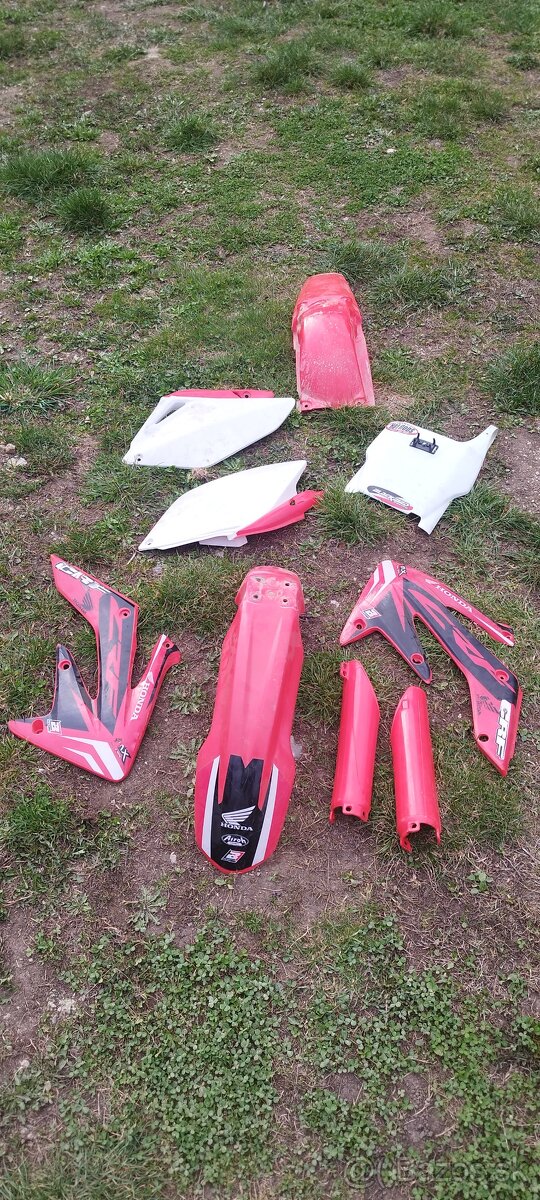 Plasty honda crf 250