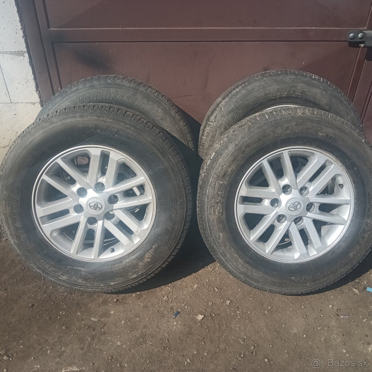 Predám 17 kolesá Toyota hilux