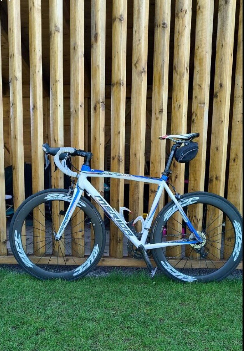 Cestný bicykel Merida