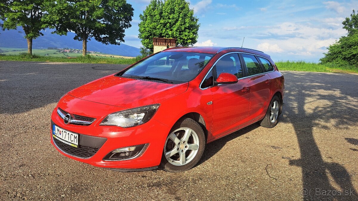 Opel Astra ST 1.4 103kw + lpg 2014