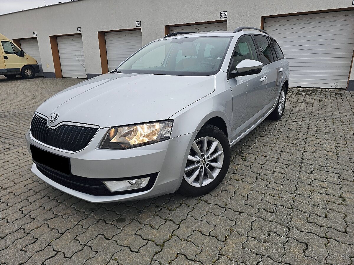 Škoda Octavia Combi 1.6 TDI M5 Elegance Navi DVD Koža R16