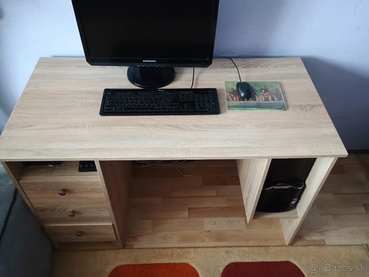 Predám písací/pracovný stôl
