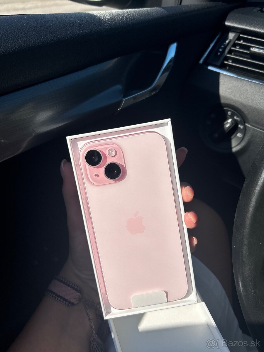 Predám iPhone 15pink