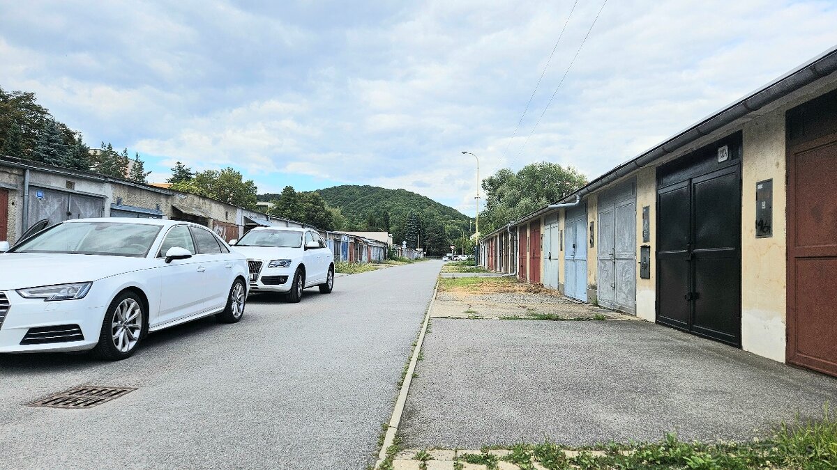 Murovaná garáž - Bajkalská ulica, sídlisko III, Prešov