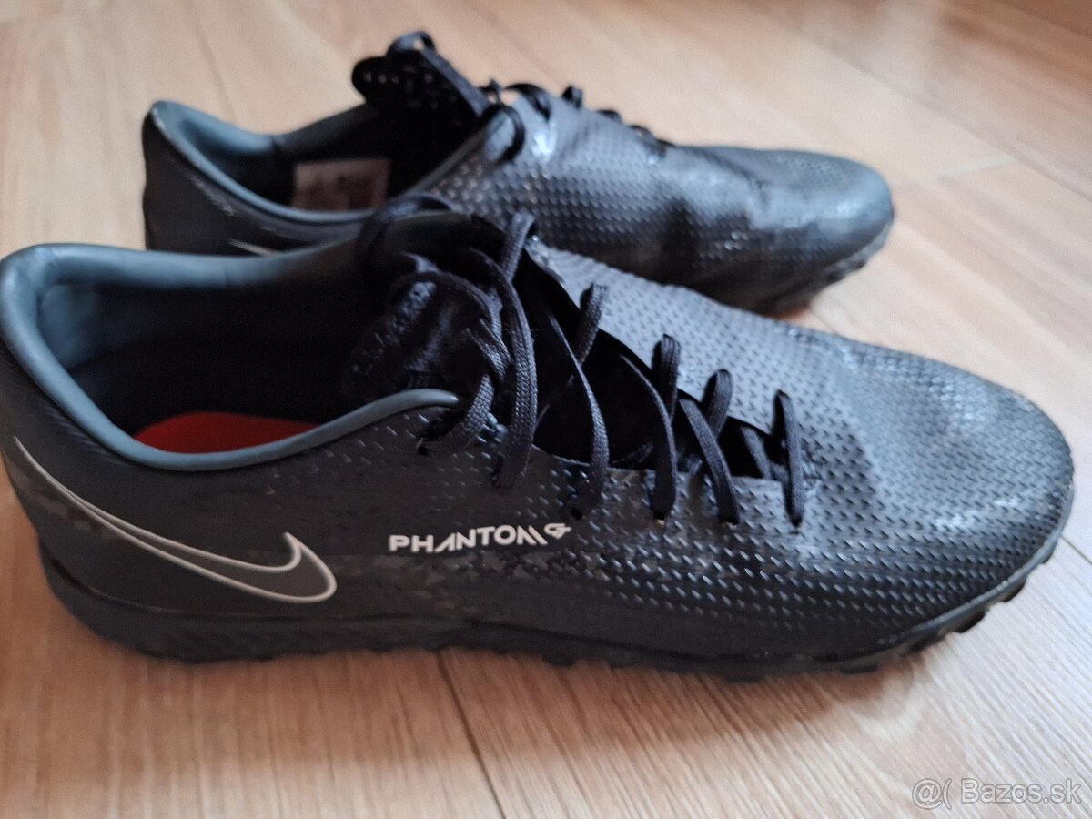 Turfy Nike Phantom