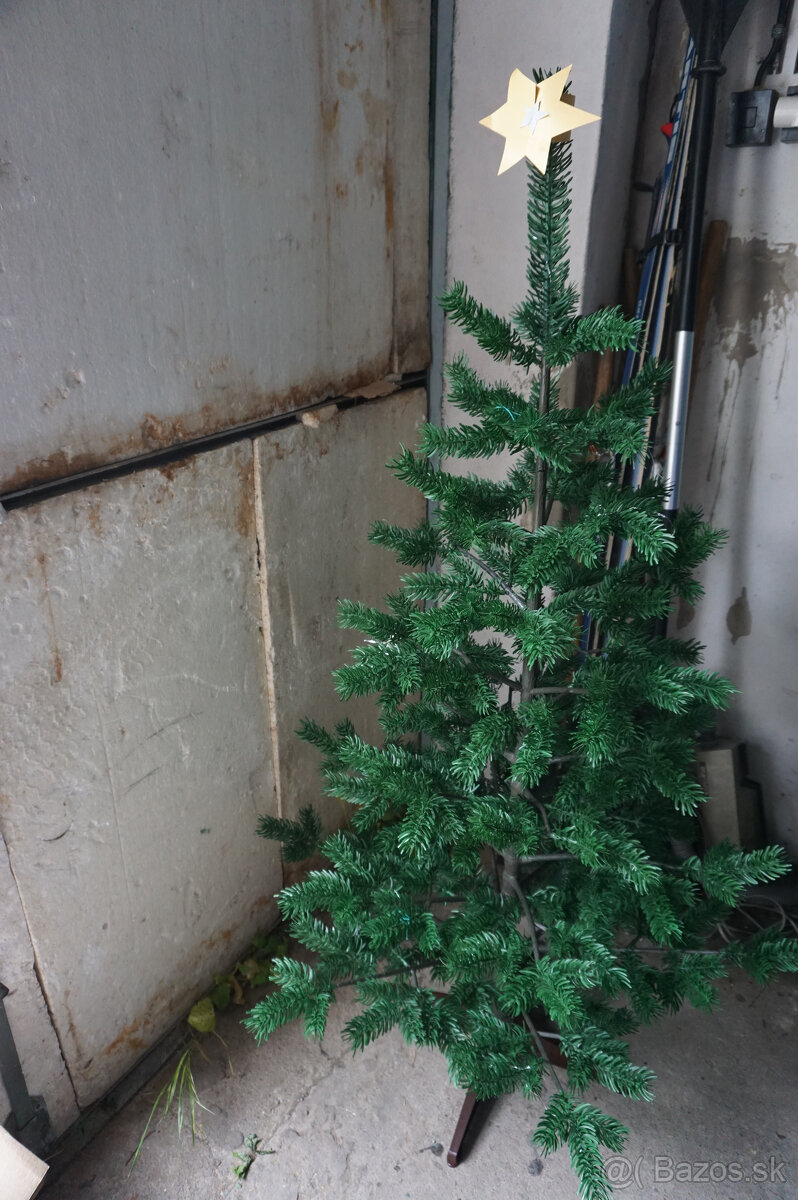 Predám retro vianočný stromček so žiarovkami