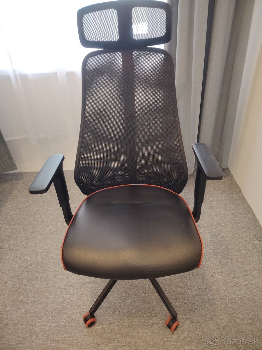 Kancelárska stolička
