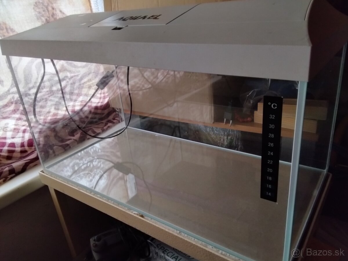 Akvárium 60 x 30 x 30 cm