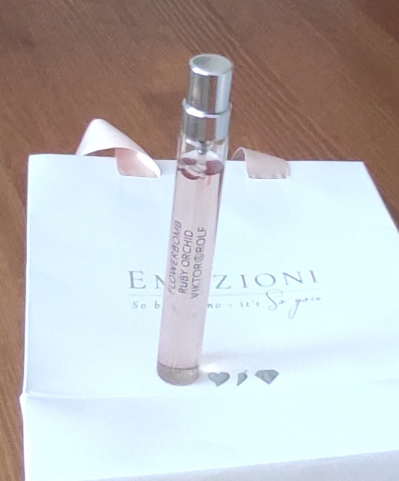 Viktor &Rolf Floverbomb orchid parfém 10ml