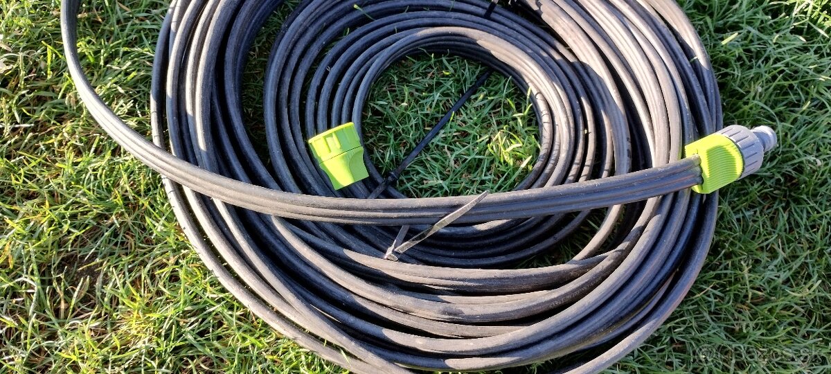 Predám 2ks zavlažovacie hadice