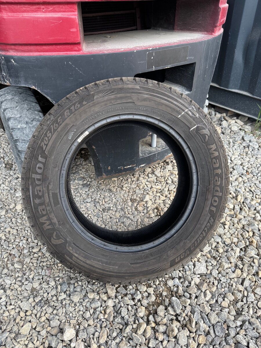 Matador 205/65 R16C