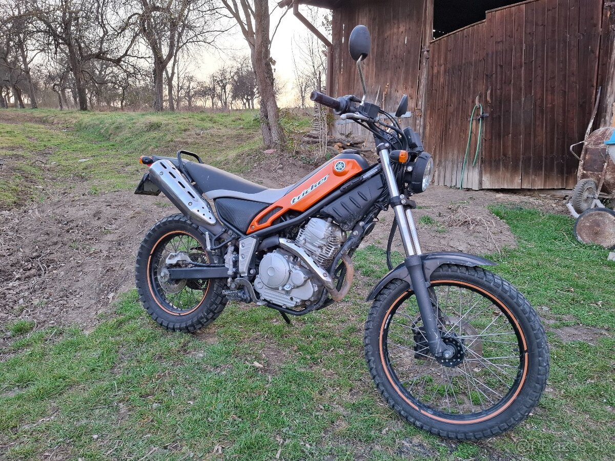 Yamaha XG 250 Tricker