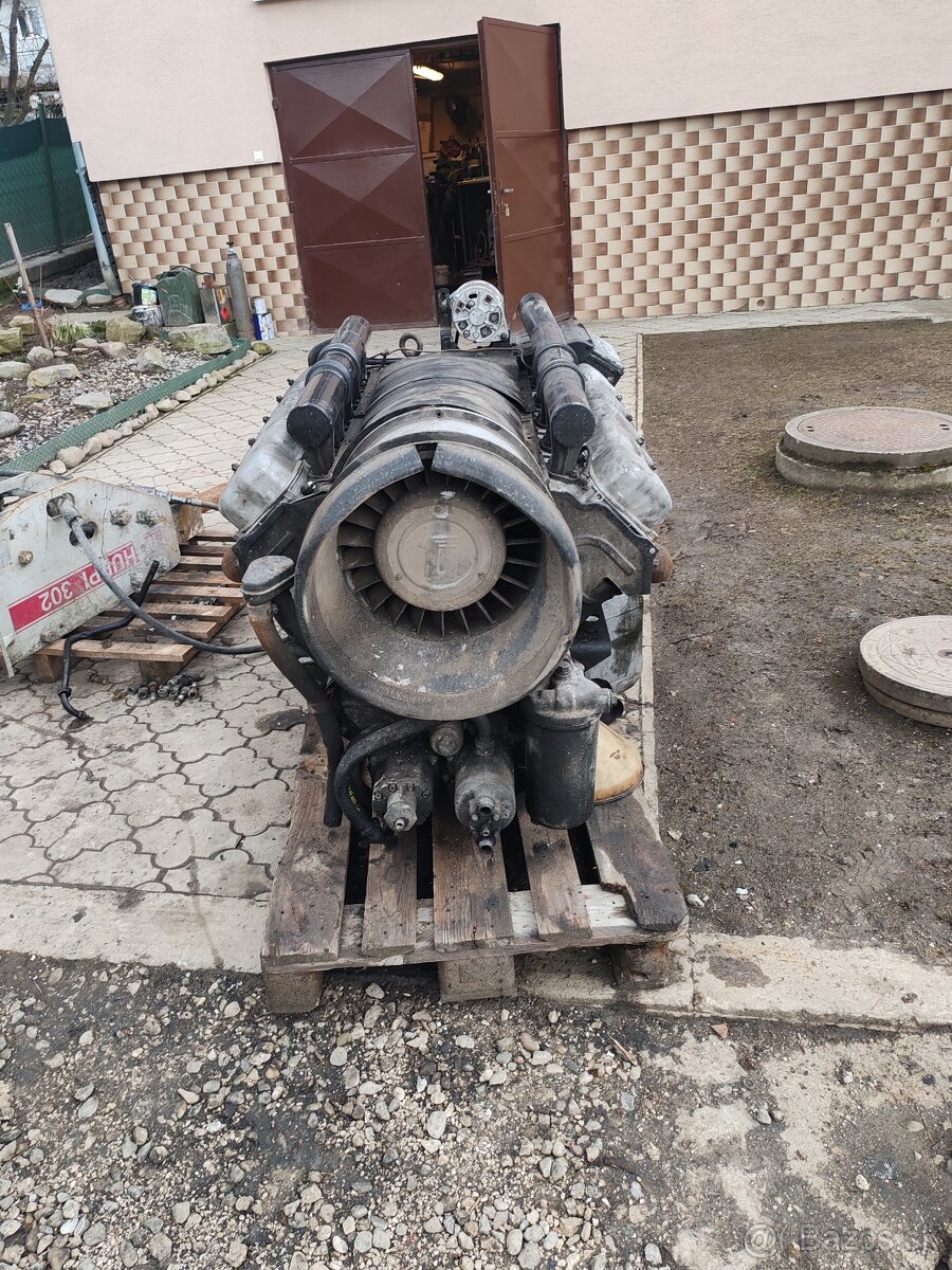 Motor 815