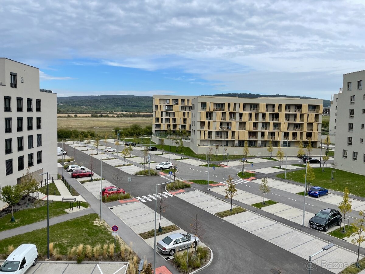 BORY Prenájom 1,5izb bytu