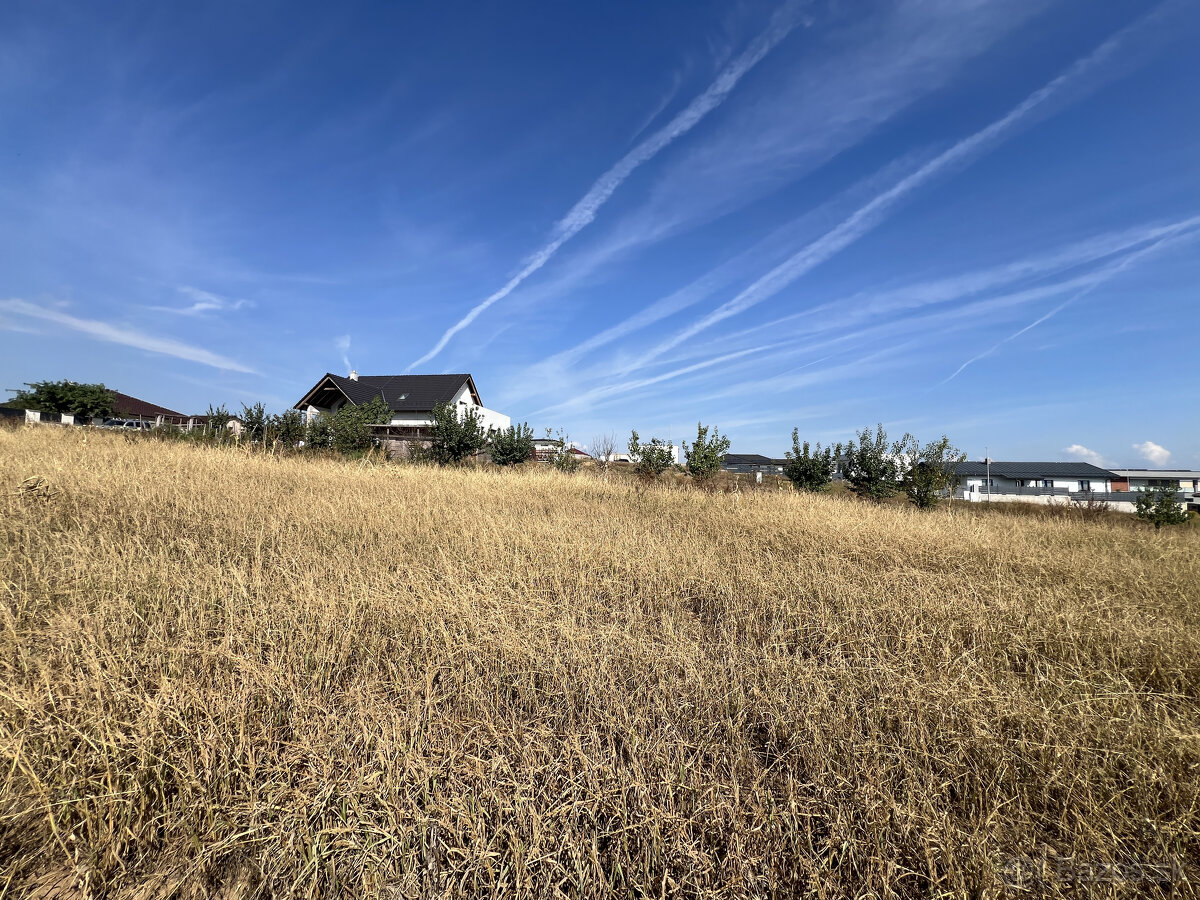 Na predaj investičný pozemok 409 m2 - Haniska, Košice