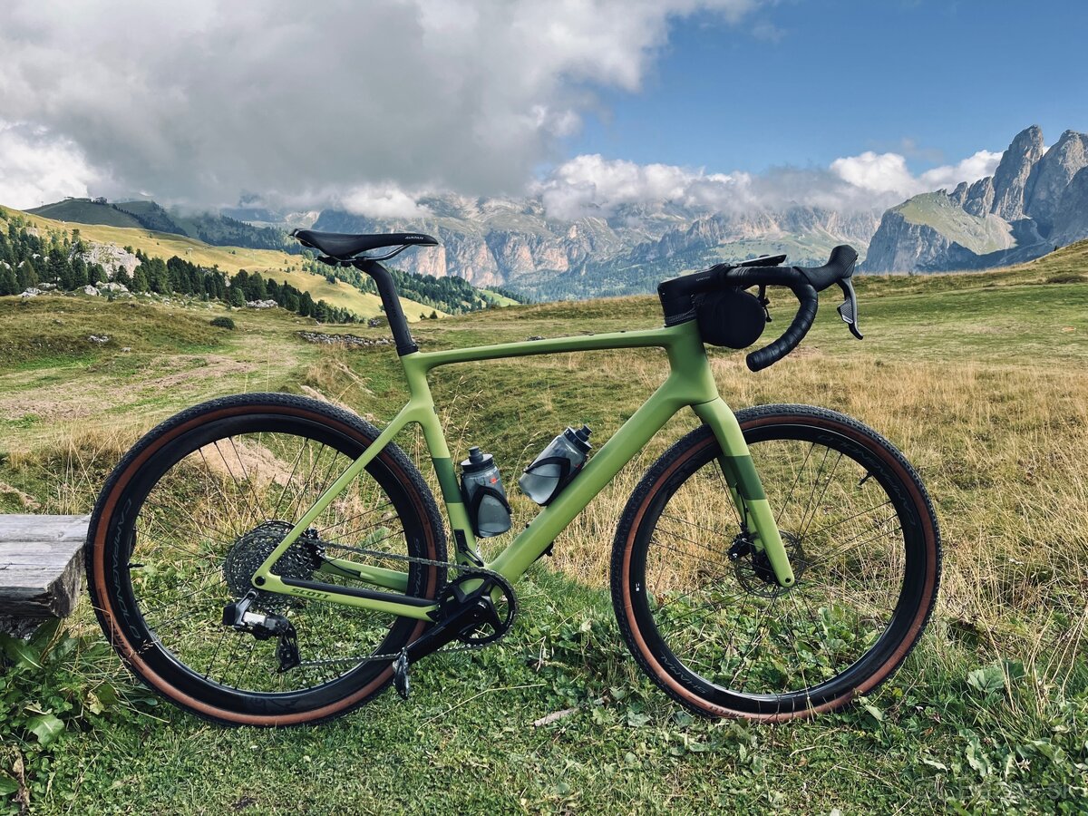 Set karbónových kolies Campagnolo Shamal