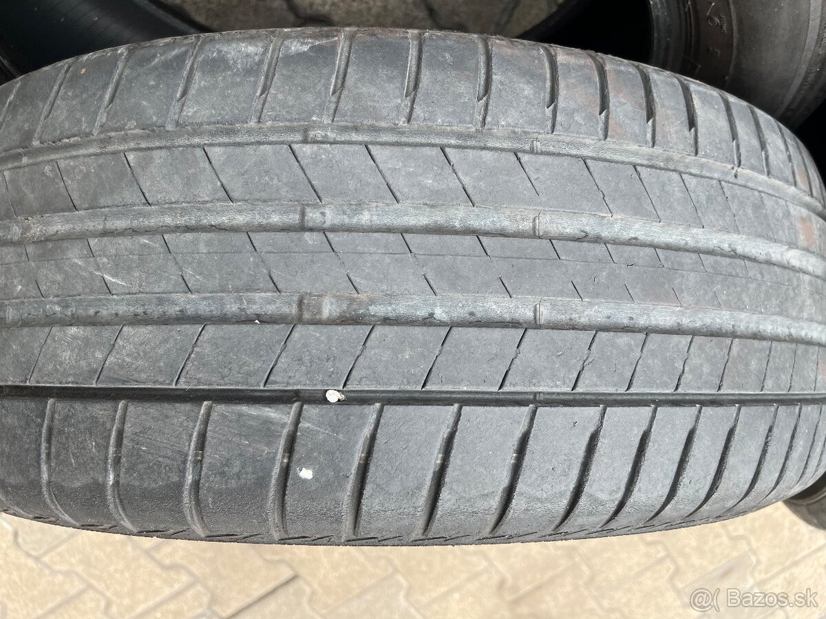 225/60R17 Bridgestone letne