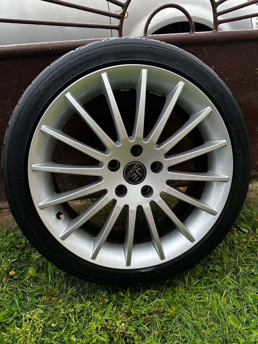 Elektrony 225/40 r18