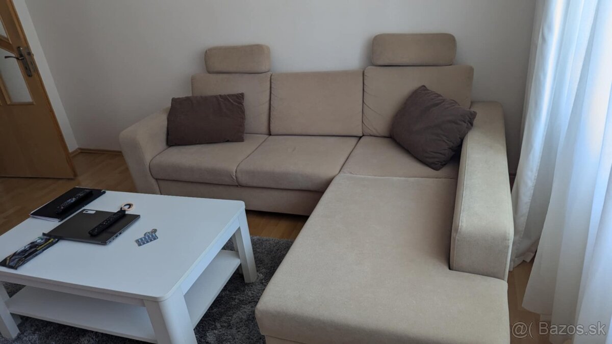 Rozkladacia rohová sedačka