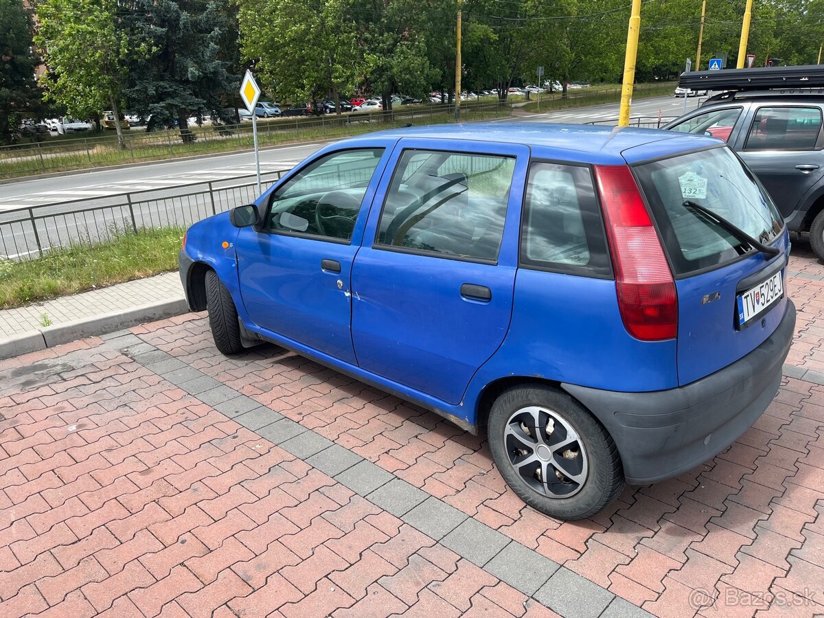 Predám Fiat Punto 1.1, 40kw benzín