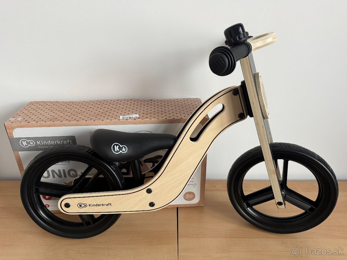 Drevené odrážadlo Kinderkraft Balance bike uniq