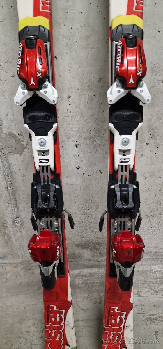 Juniorské lyže ATOMIC a lyžiarky ROSSIGNOL