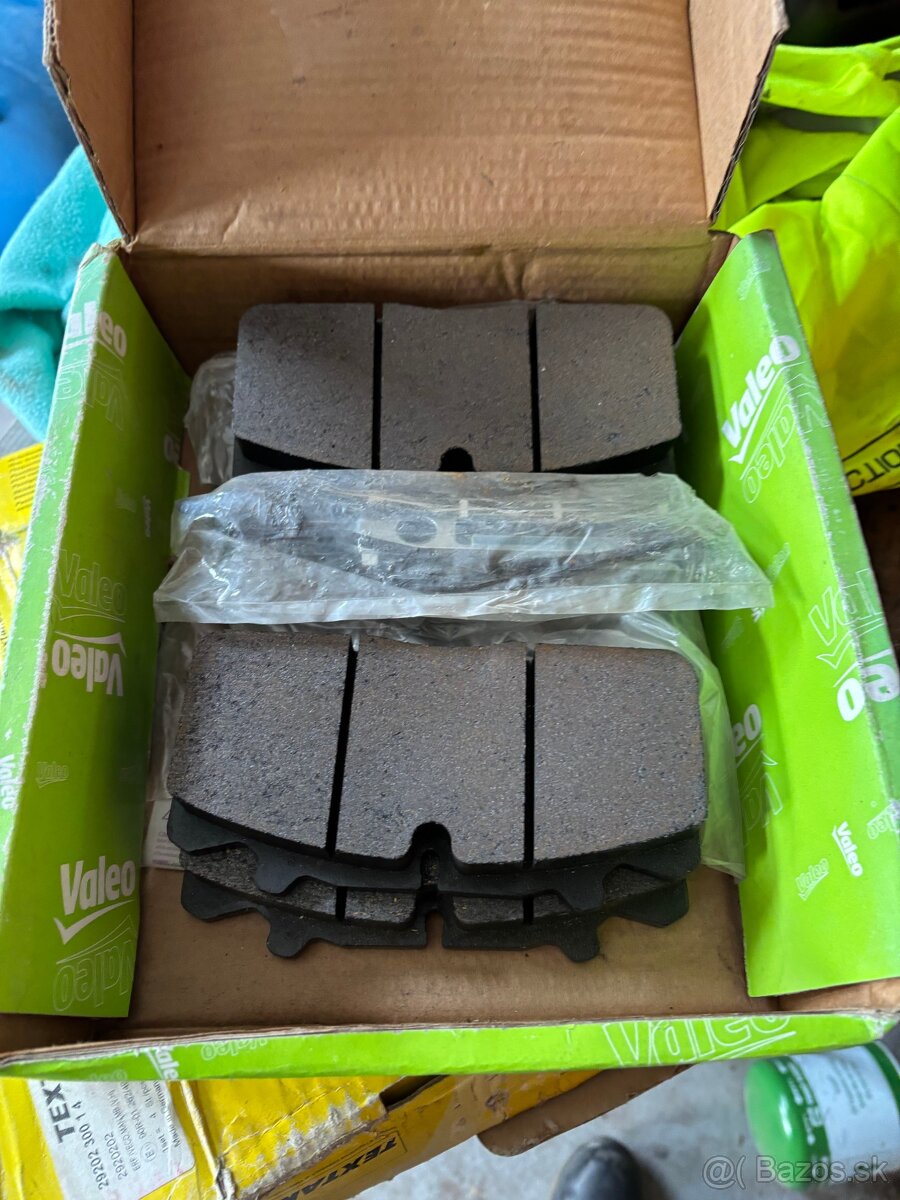 Brzdové doštičky Valeo 882230