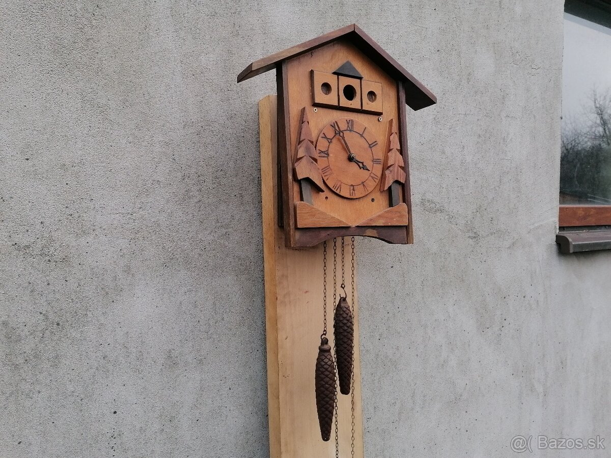 Predám staré drevené kukučkové hodiny